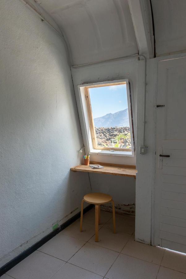 Basic En-Suite Bedroom By The Sea Guinea 外观 照片