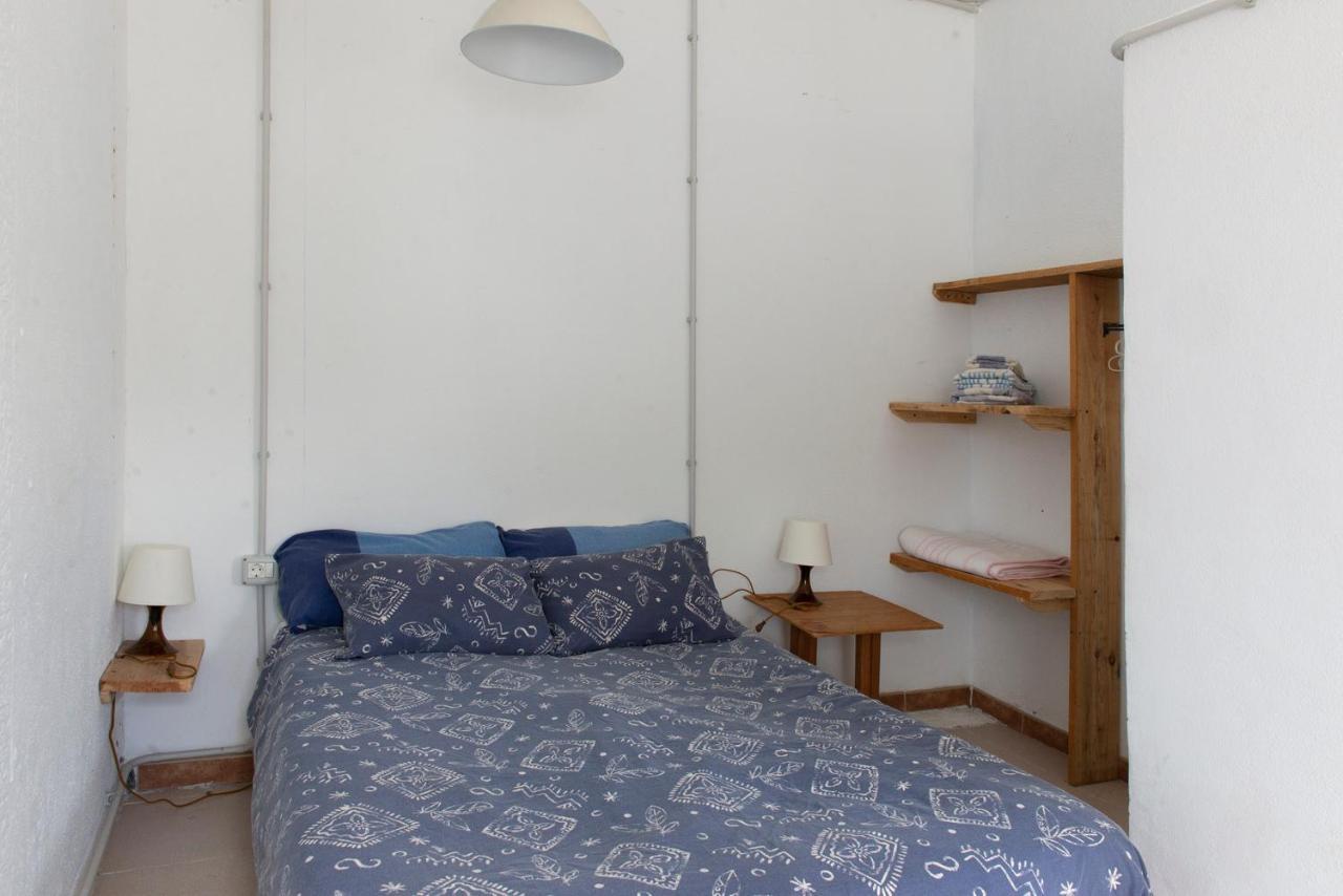Basic En-Suite Bedroom By The Sea Guinea 外观 照片